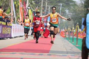 BIB: 
                            <button type="button" onclick="openModal(8239591)" class="btn btn-primary btn-sm float-right btn-popup" data-toggle="modal" data-target=".modal-high-quality">
                        <i class="fas fa-shopping-cart"></i> Add to Cart
                    </button>
                                            <button type="button" onclick="isThisMe(8239591, true)" class="btn btn-success btn-sm float-right btn-popup btn-isme hidden" data-toggle="tooltip" data-placement="bottom" title="นี่คือรูปของคุณใช่ไหม คลิกที่นี่เพื่อเอาเข้าอัลบั้ม">
                        <i class="fas fa-plus"></i> Add to album
                    </button>
                    <button type="button" onclick="isThisMe(8239591, false)" class="btn btn-warning btn-sm float-right btn-popup btn-isnotme hidden">
                        <i class="fas fa-ban"></i> Remove from album
                    </button>